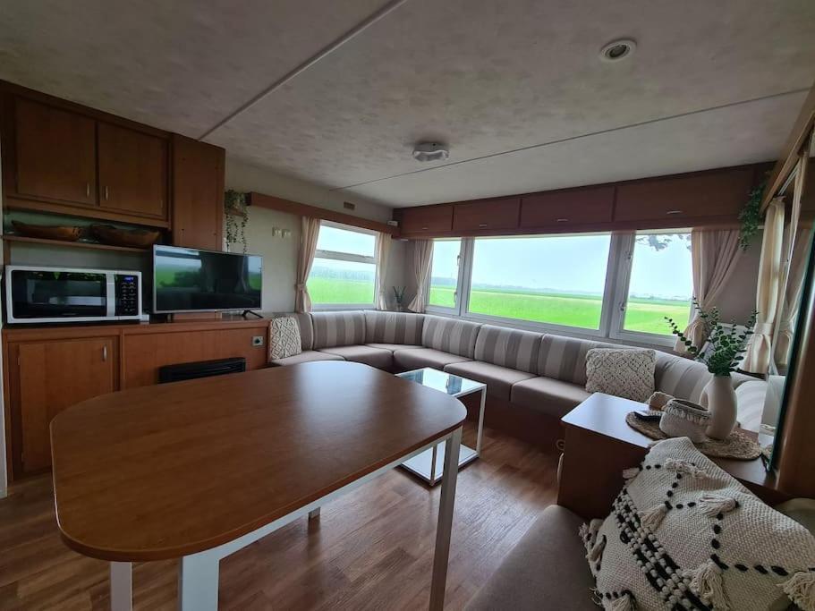 Chalet 'Como La Flor' Julianadorp Flowerfields Overview! 외부 사진